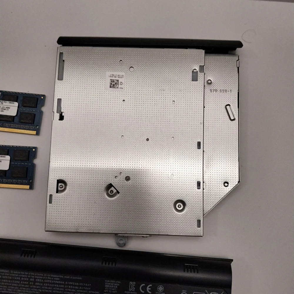 HP Black Notebook Battery and Computer Parts Set